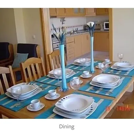 2-bed 5-min Walk To Shared Pool Free Parking
