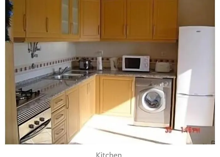 T2 With Swimming Pool Daire