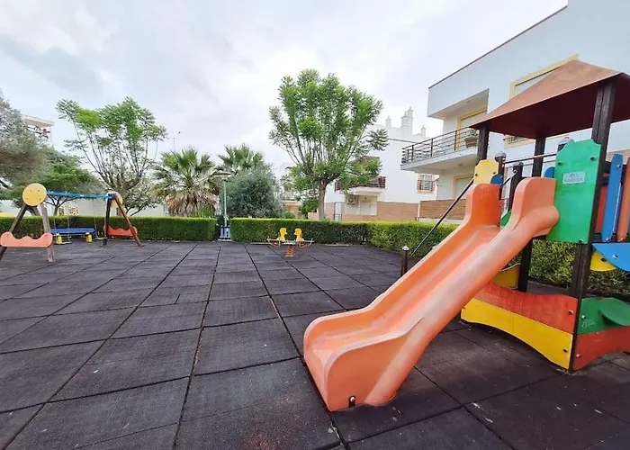 T2 With Swimming Pool Daire